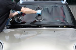 Osuna Auto Glass Windshield Replacement and Repair